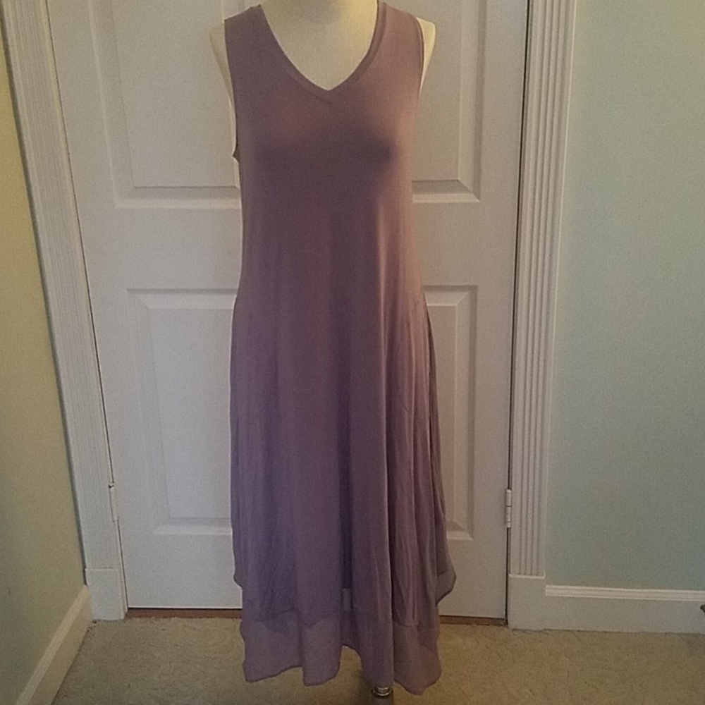 Sleeveless purple dress